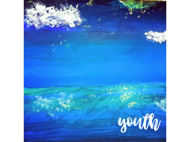 blue but white『youth』